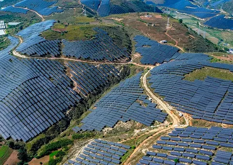 CEEC Yunnan Langjia 300MW PV Project